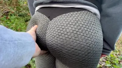 Pédale damour dans un parc public, vidéo porno